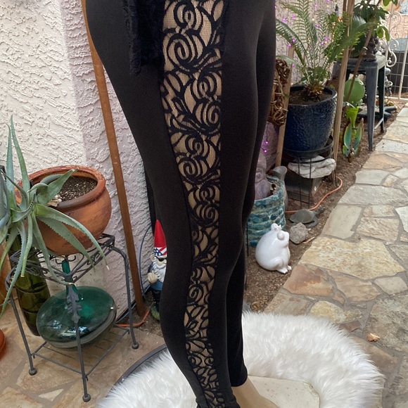 🖤🖤BLACK CAT SUIT W/LACE SLEEVES🖤🖤 - Picture 7 of 8